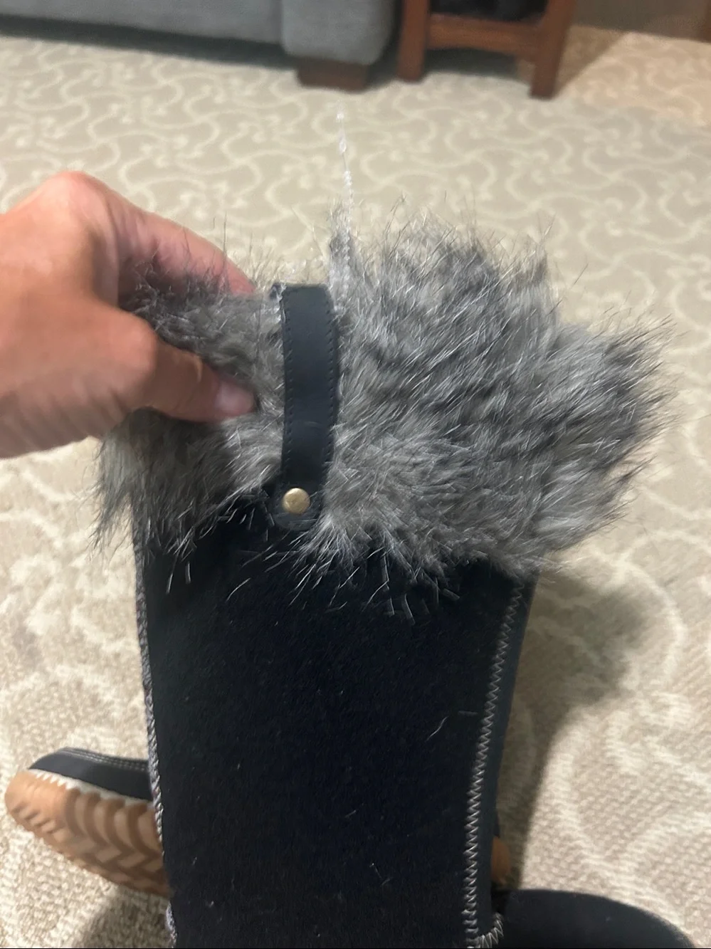 Sorel Tall Black Winter Boots with Gray Faux Fur Cuff size 7 like new